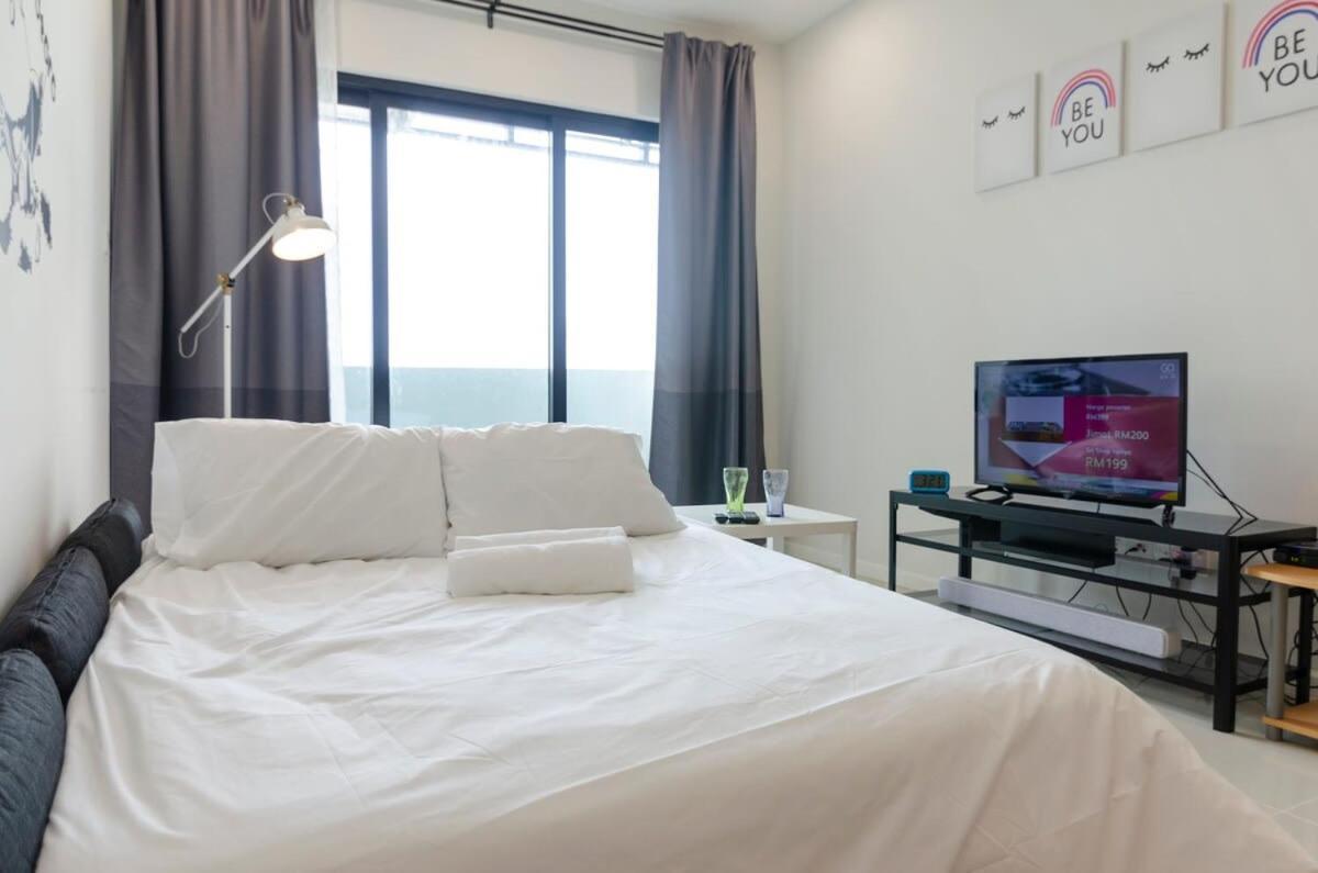 Totoro Theme Suite In Suasana Jb Johor Bahru Luaran gambar